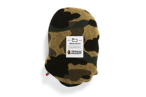 【 BAPE X WOOLRICH 】APE HEAD CUSHION