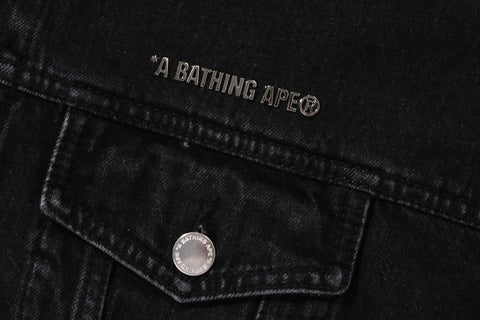 METAL LOGO PIN DENIM JACKET