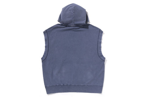 STUDDED GARMENT DYE LOGO SLEEVELESS PULLOVER HOODIE