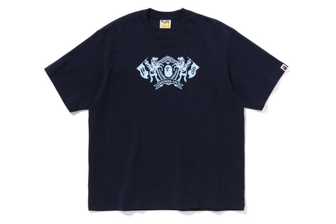 COLLEGE LOGO RELAXED FIT TEE