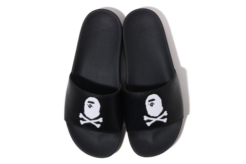 APE CROSSBONE SLIDE SANDALS
